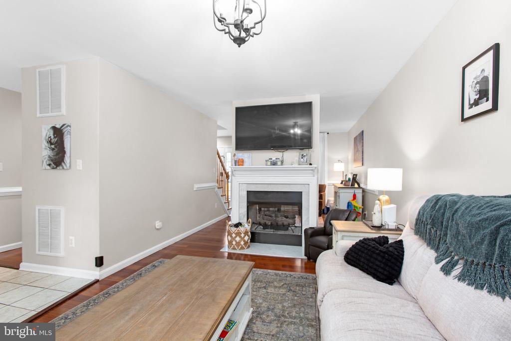 273 DEVON DRIVE