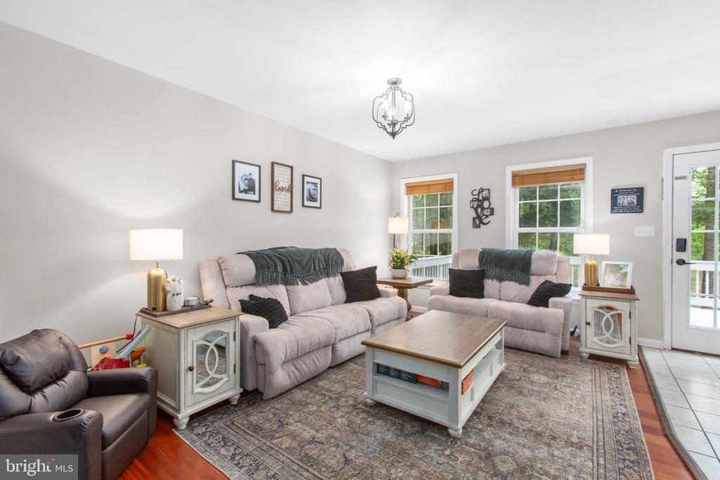273 DEVON DRIVE