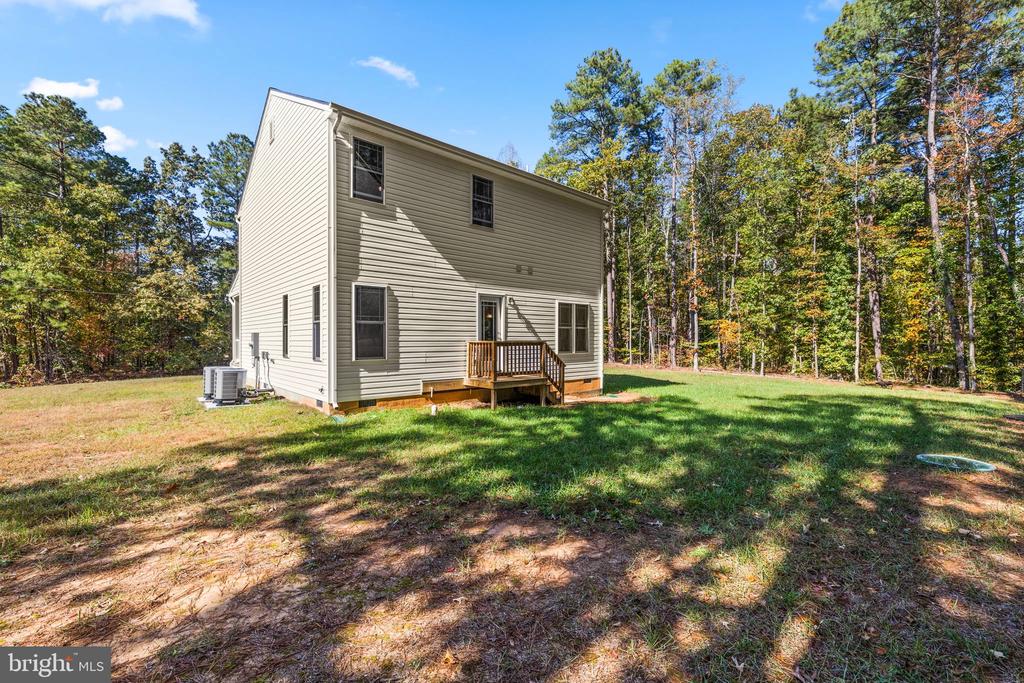 16 LINCOLN COVE