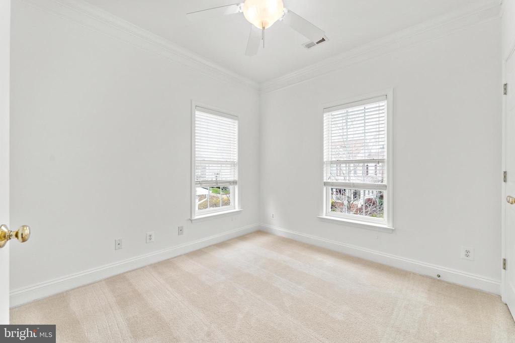 7230 JOHN TAYLOR MEWS