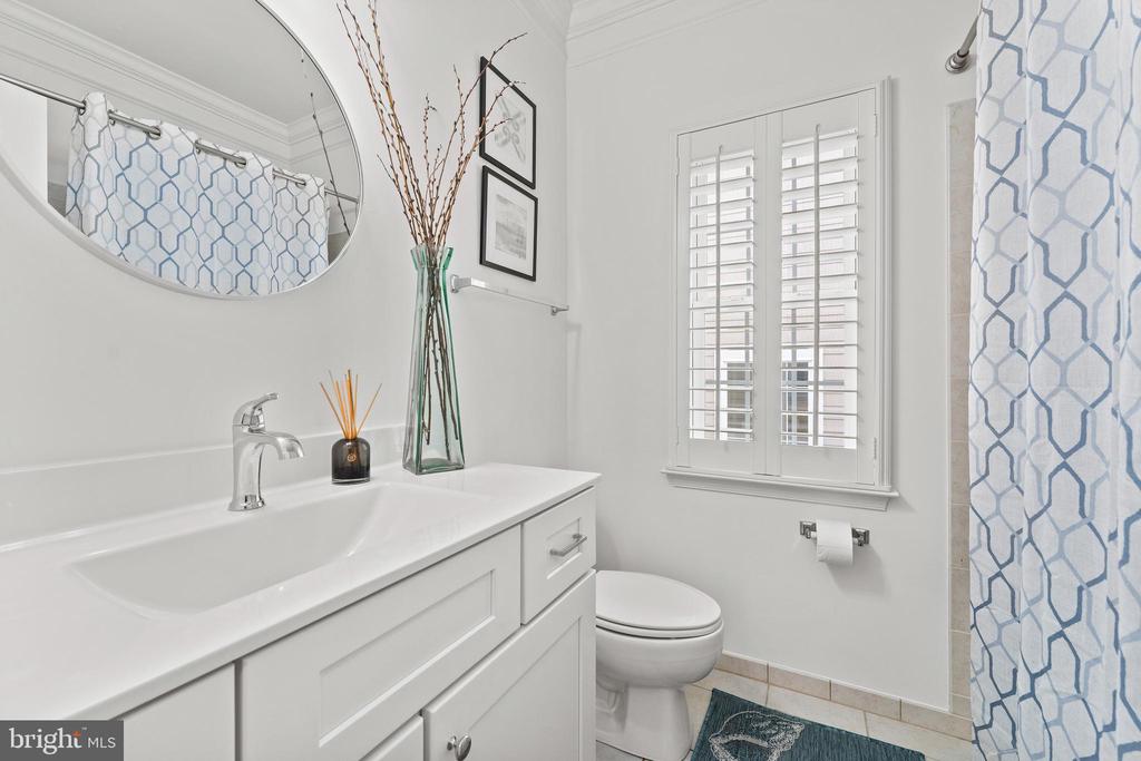 7230 JOHN TAYLOR MEWS
