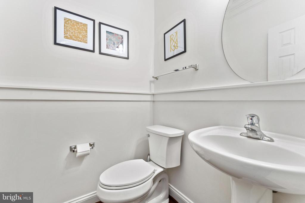 7230 JOHN TAYLOR MEWS