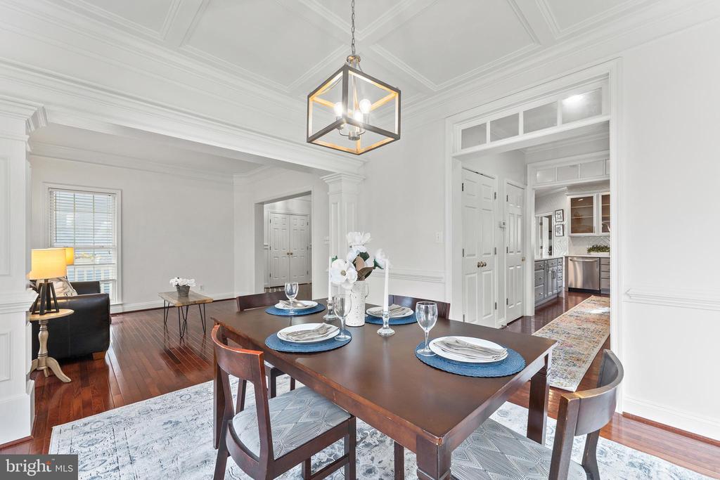 7230 JOHN TAYLOR MEWS