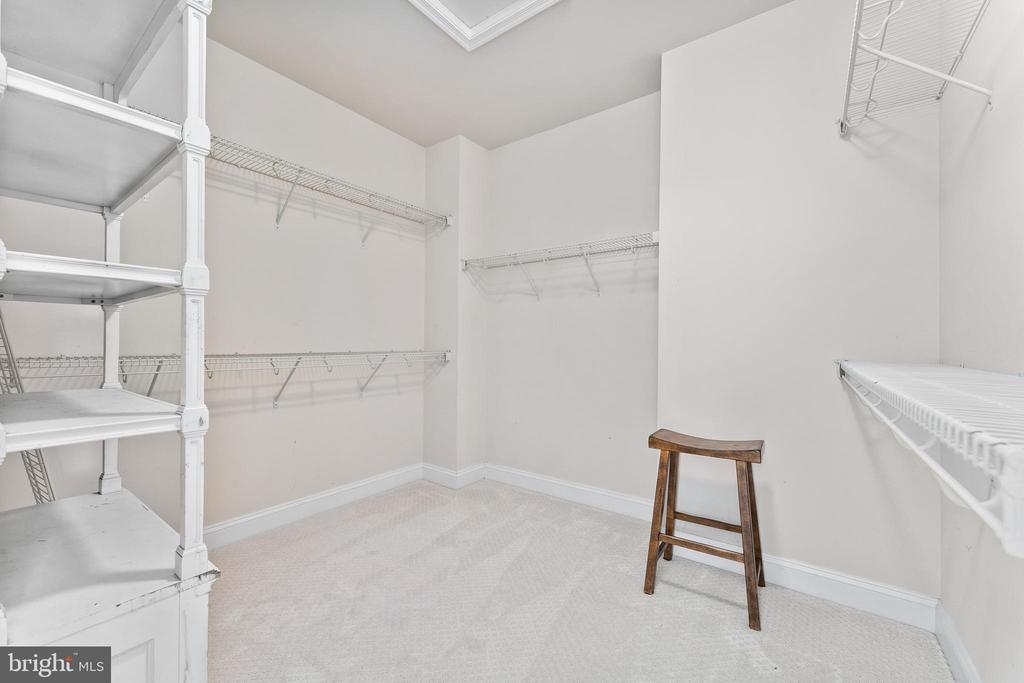 7230 JOHN TAYLOR MEWS