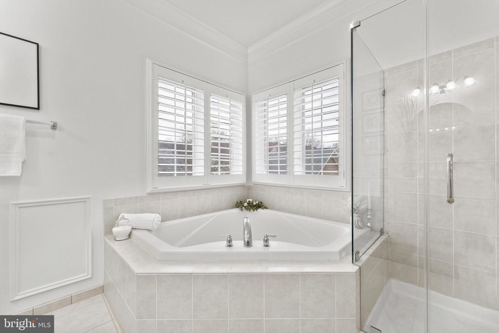 7230 JOHN TAYLOR MEWS