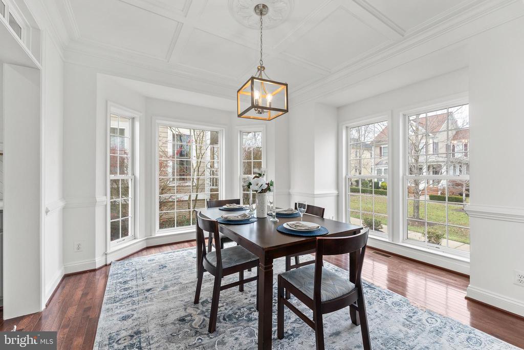 7230 JOHN TAYLOR MEWS