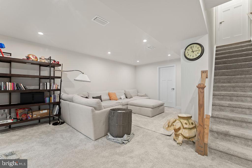 18368 CENTENNIAL CIRCLE