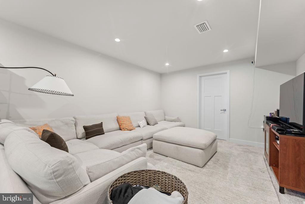 18368 CENTENNIAL CIRCLE