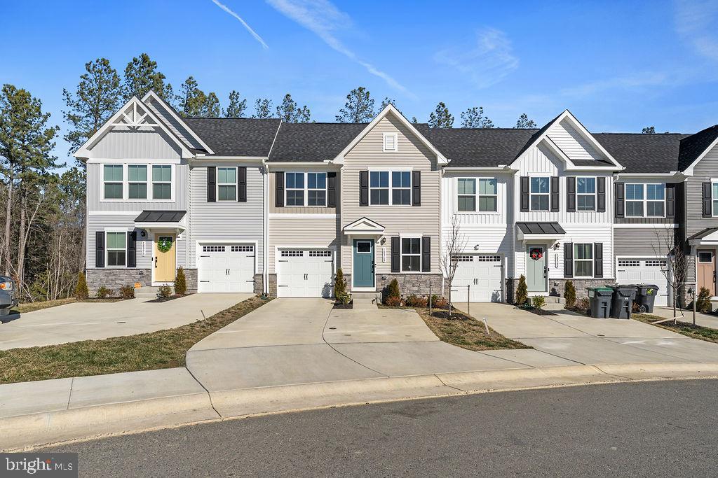 18368 CENTENNIAL CIRCLE