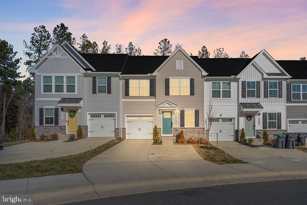 18368 CENTENNIAL CIRCLE