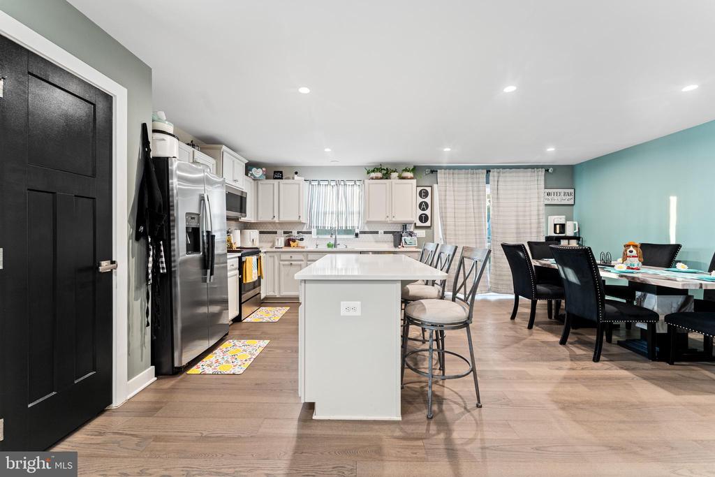 18261 SIGNATURE WAY