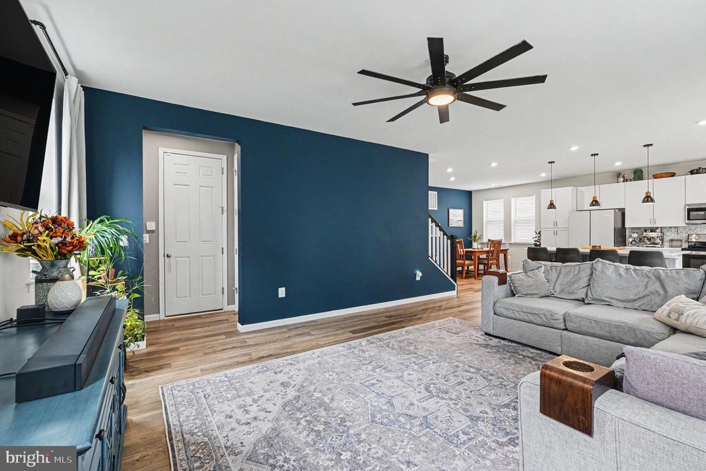 7109 STATE WAY