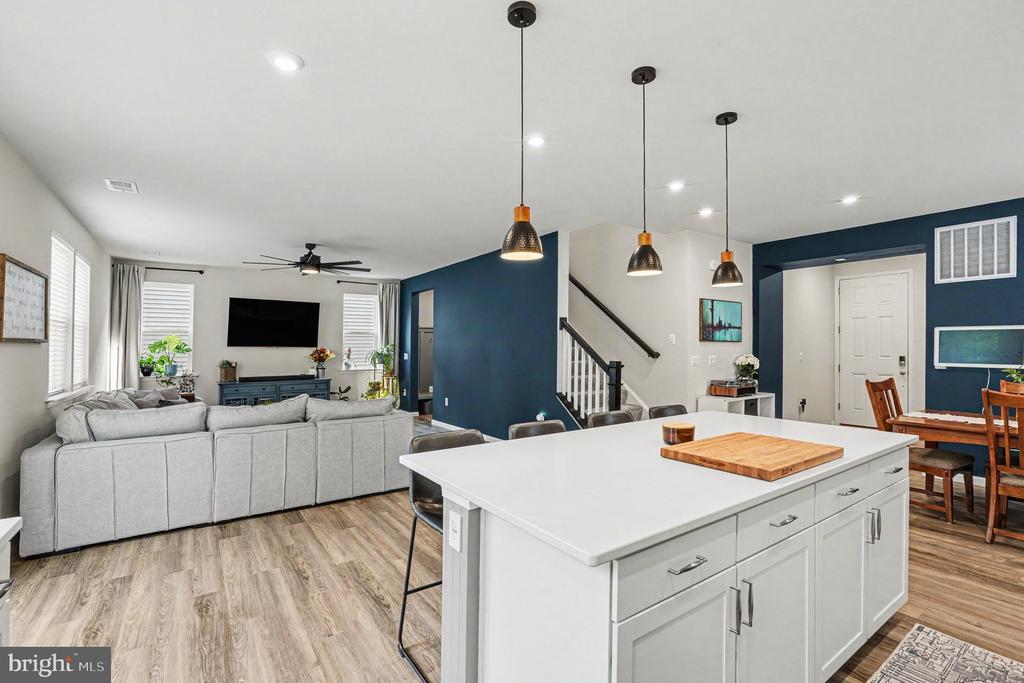 7109 STATE WAY
