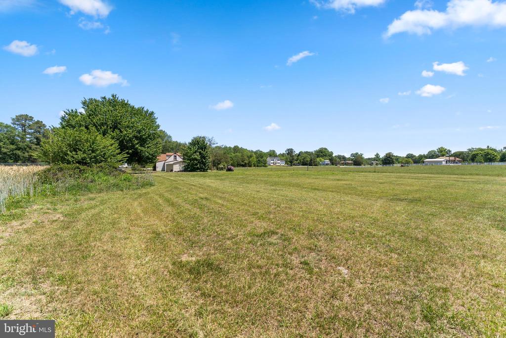 9256 STONEWALL JACKSON ROAD
