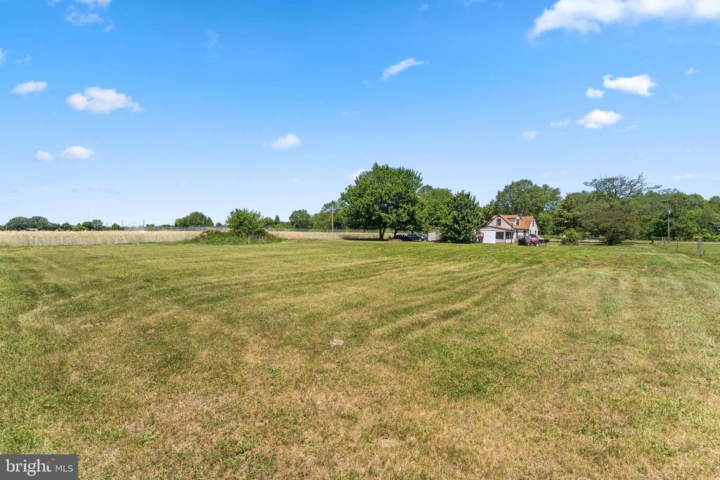 9256 STONEWALL JACKSON ROAD