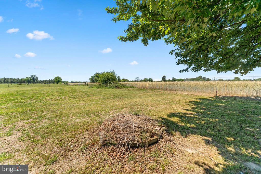 9256 STONEWALL JACKSON ROAD