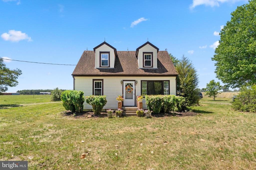 9256 STONEWALL JACKSON ROAD