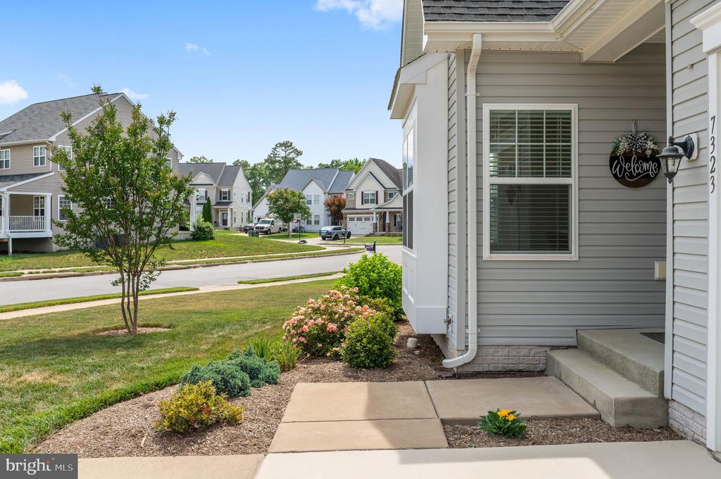 7323 LEGACY LANE