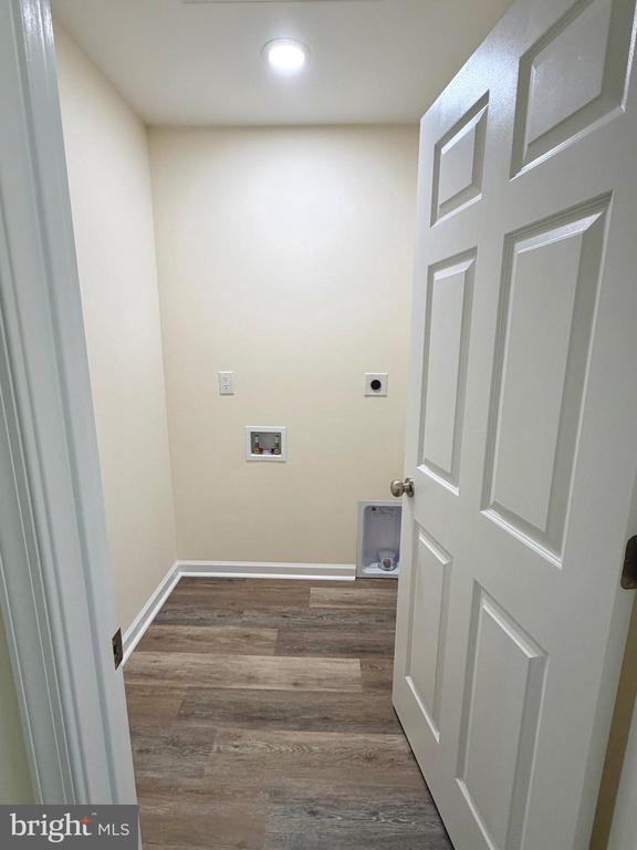 248 AMERICAN DRIVE