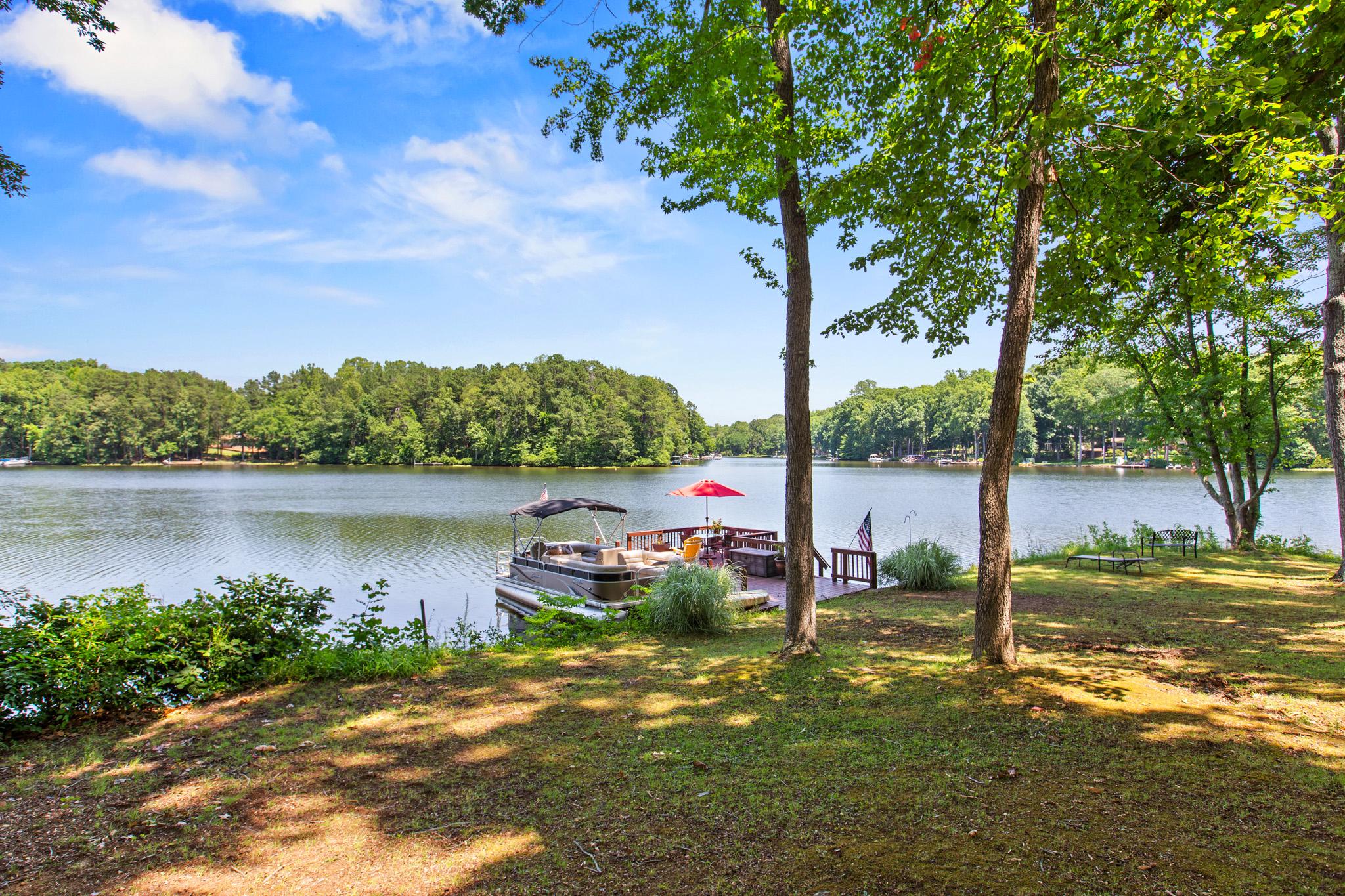 322 LAKE CAROLINE DRIVE