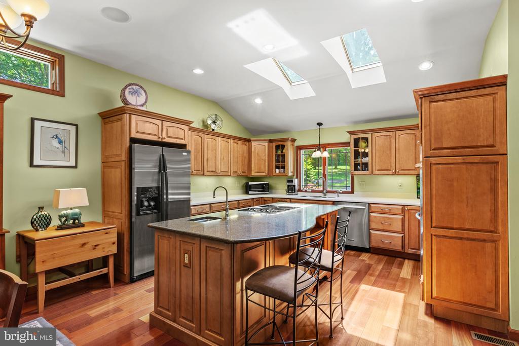 322 LAKE CAROLINE DRIVE