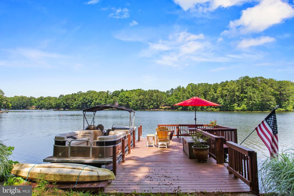 322 LAKE CAROLINE DRIVE