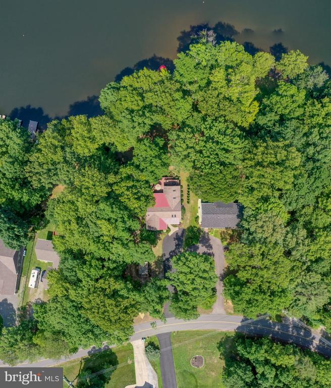 322 LAKE CAROLINE DRIVE
