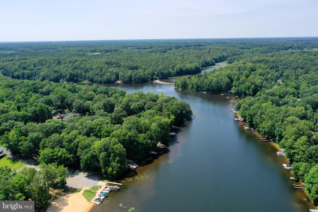 322 LAKE CAROLINE DRIVE