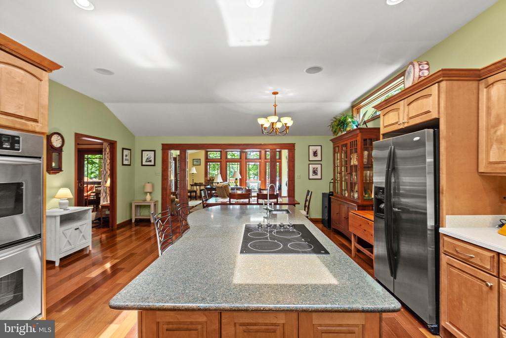 322 LAKE CAROLINE DRIVE