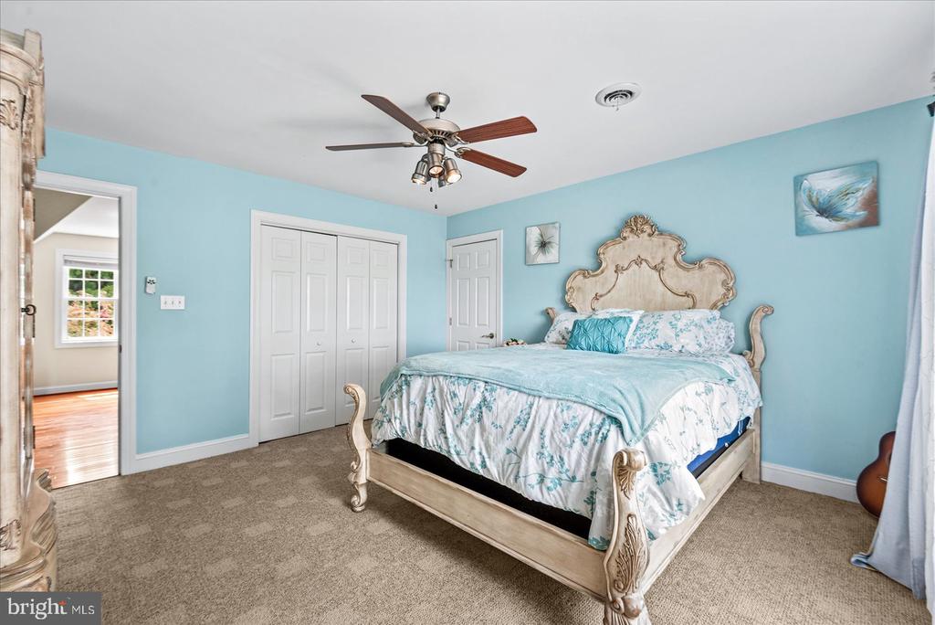 29475 GOOSE POINT COURT