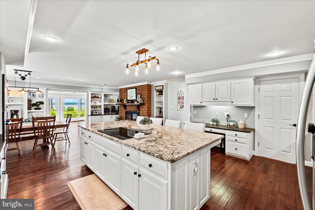 29475 GOOSE POINT COURT