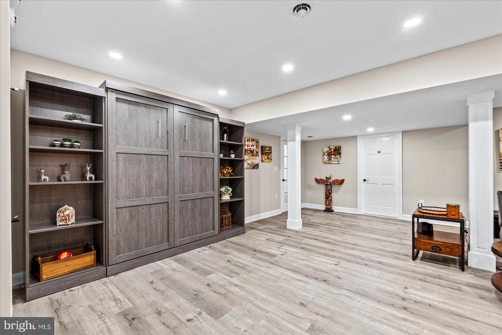 29475 GOOSE POINT COURT