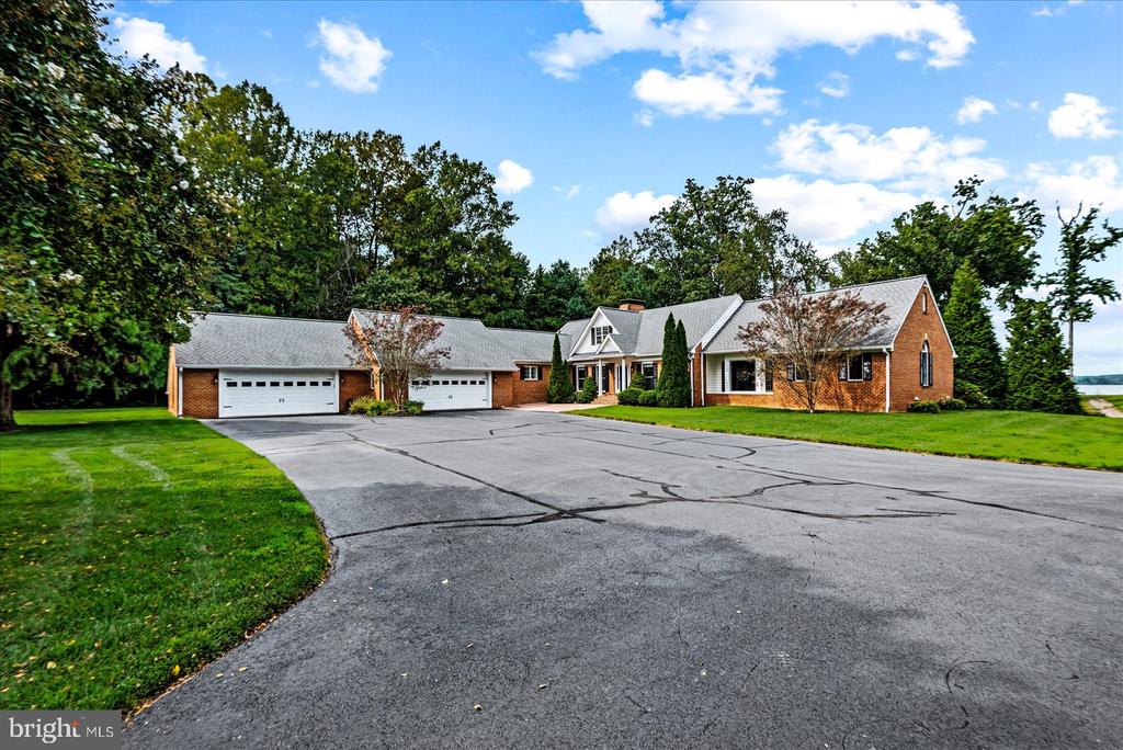 29475 GOOSE POINT COURT