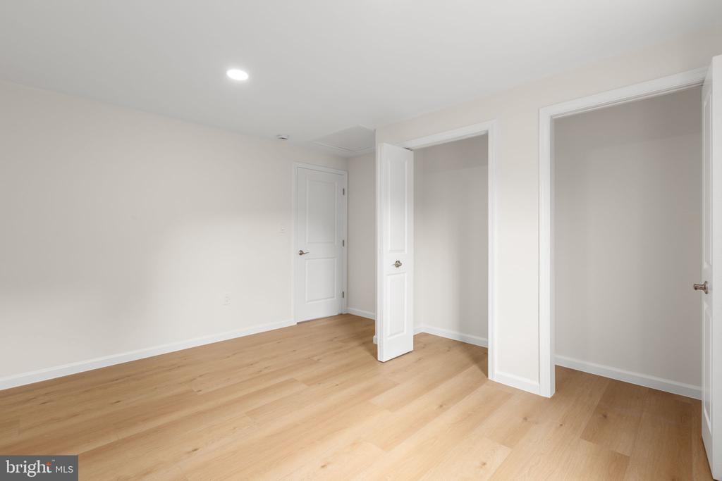 19005 TIDEWATER TRAIL