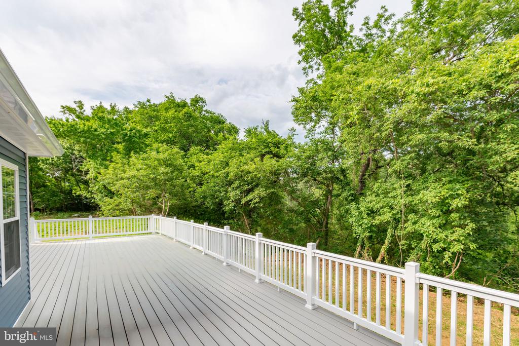 19005 TIDEWATER TRAIL