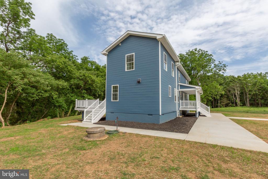 19005 TIDEWATER TRAIL