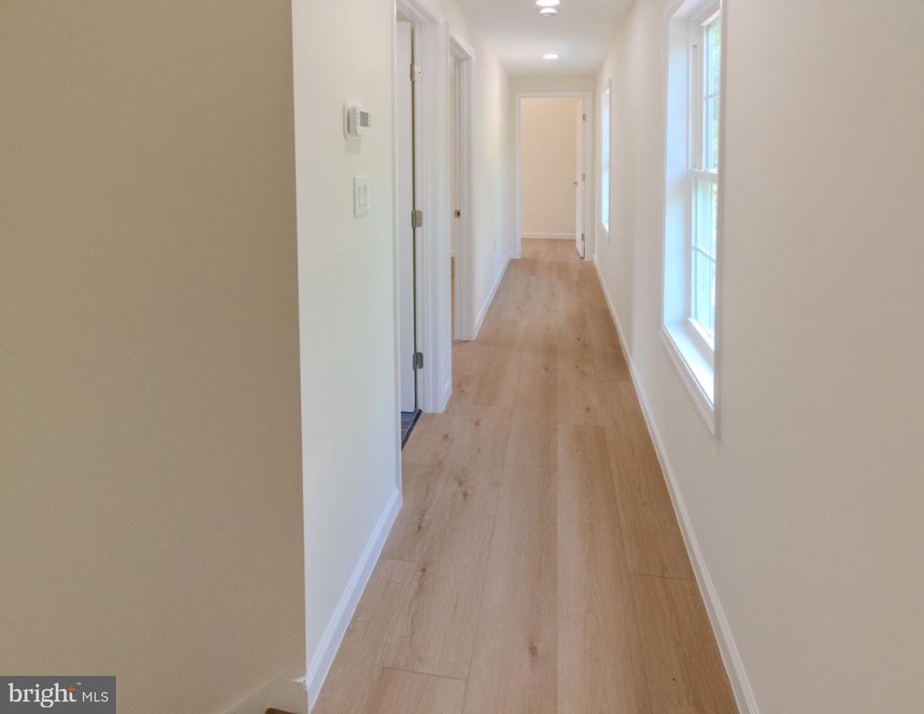 19005 TIDEWATER TRAIL