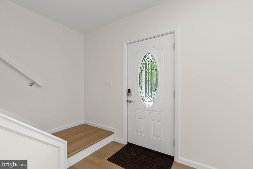 19005 TIDEWATER TRAIL