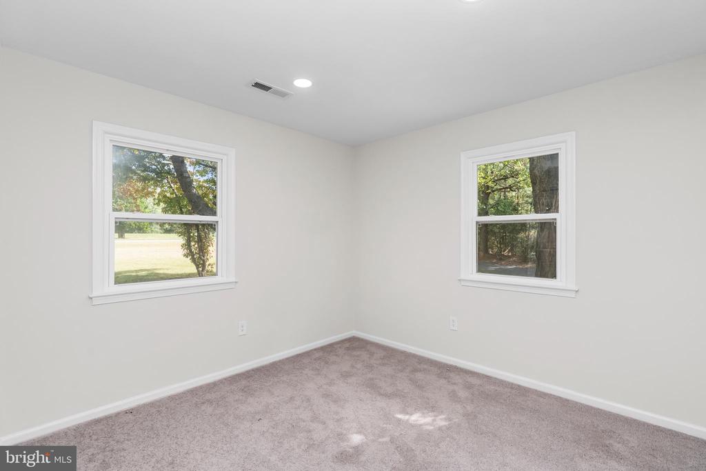 10558 TIDEWATER TRAIL