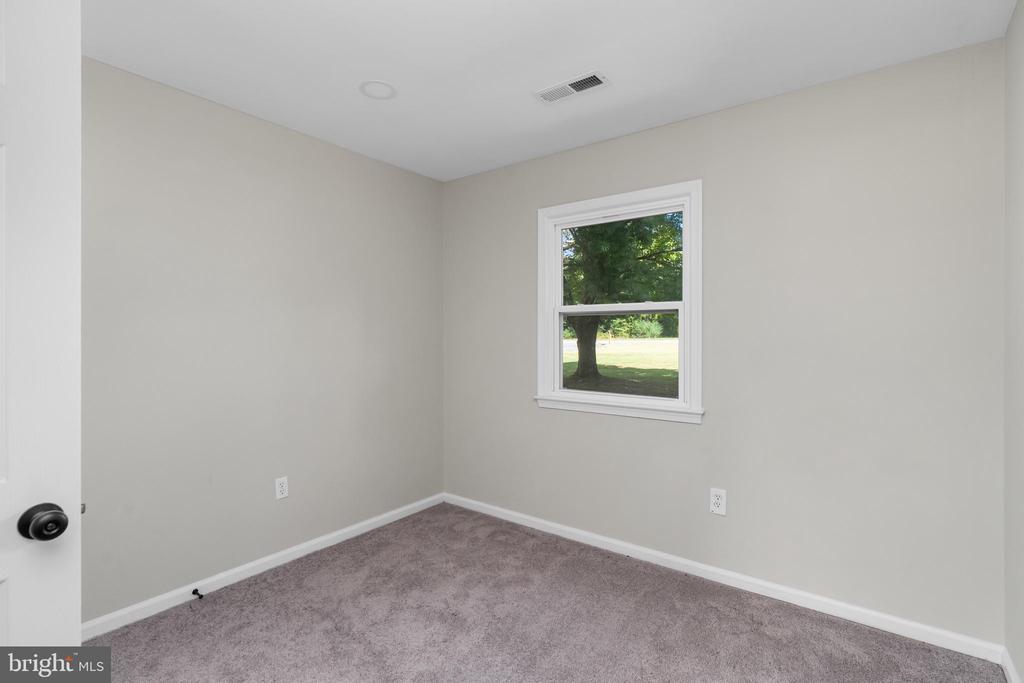 10558 TIDEWATER TRAIL