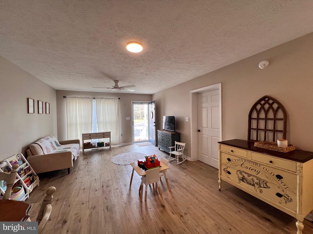 1127 SETTLERS LANDING DRIVE 47