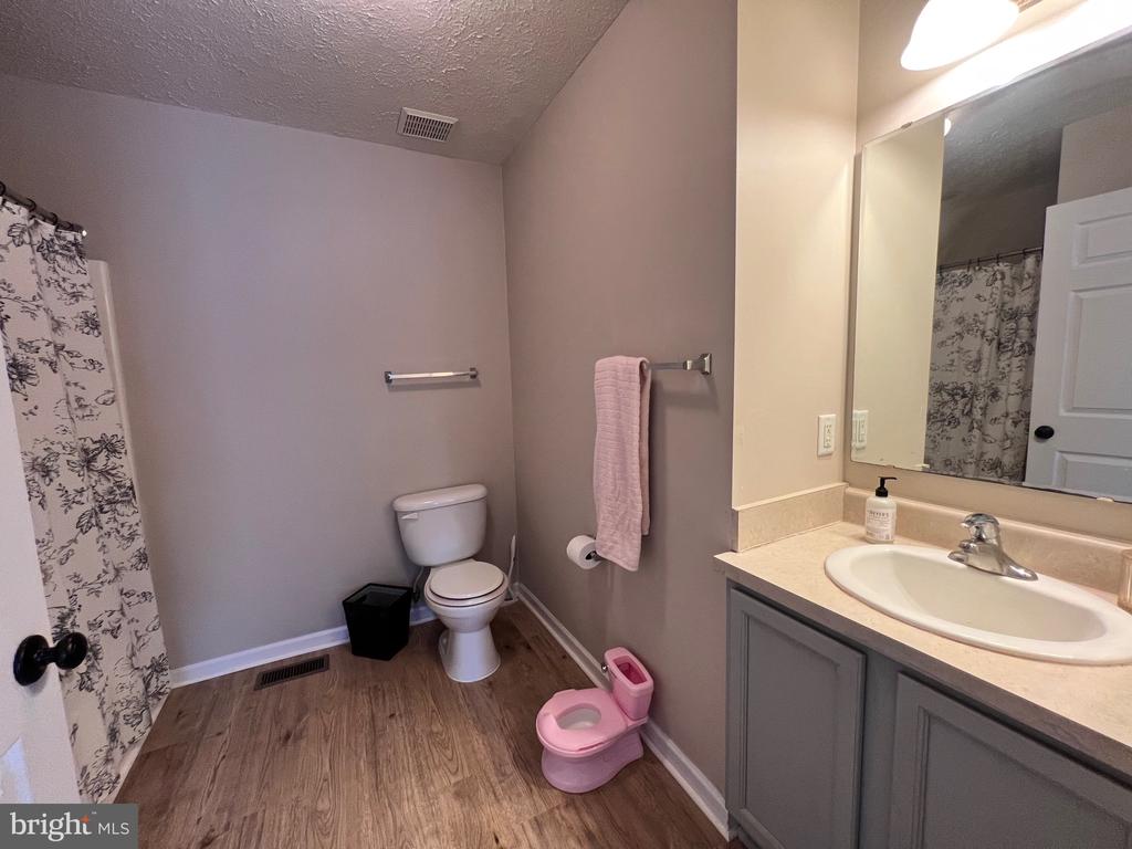 1127 SETTLERS LANDING DRIVE 47