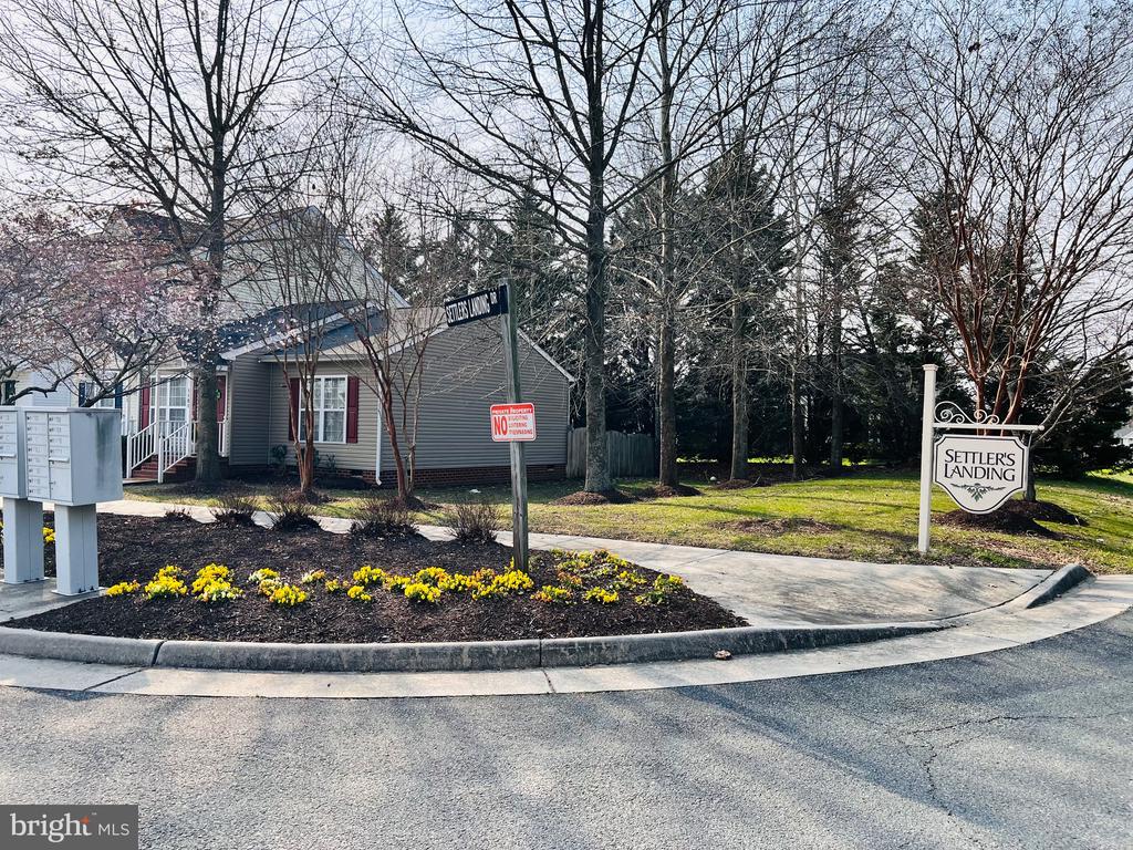 1127 SETTLERS LANDING DRIVE 47