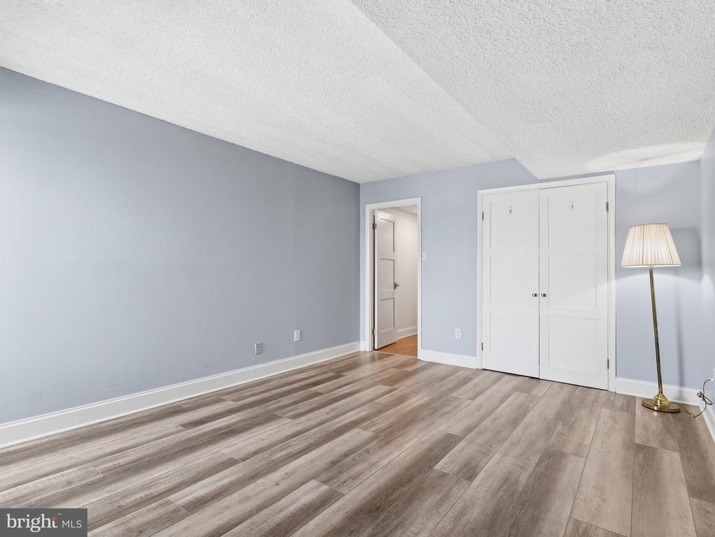 ESSEX Unit: 106