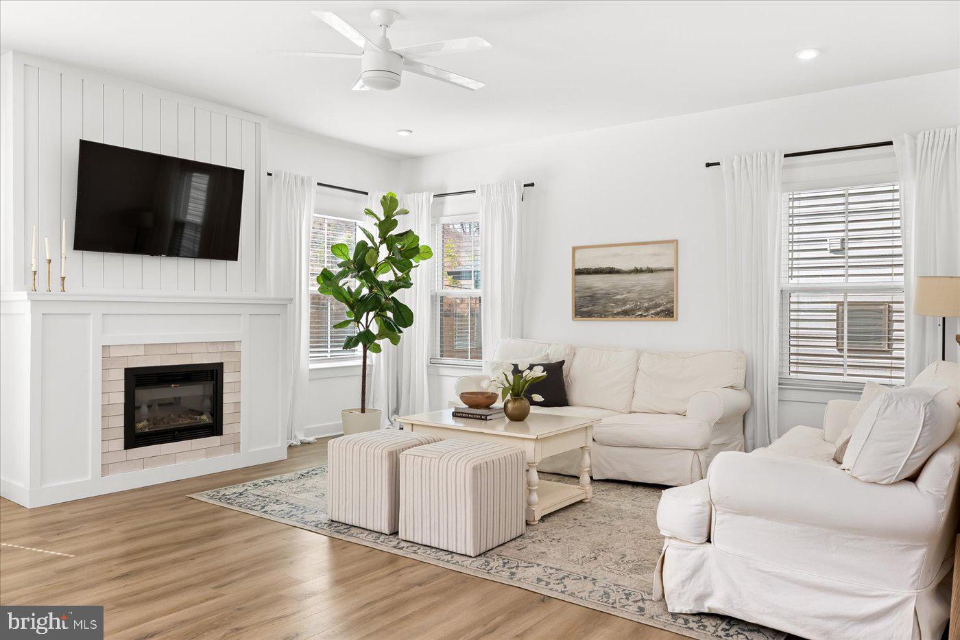 1104 CITY VIEW LANE