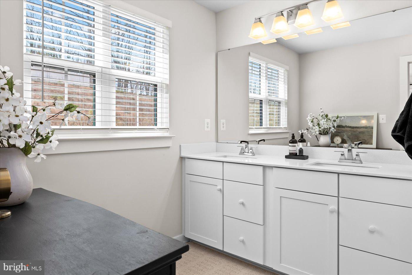 1104 CITY VIEW LANE