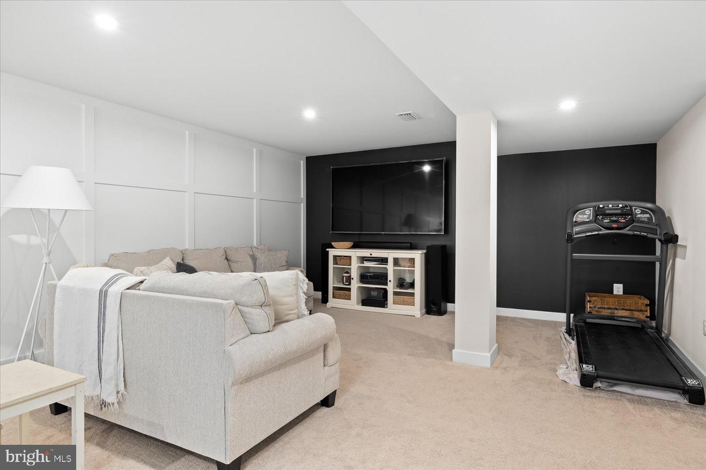 1104 CITY VIEW LANE