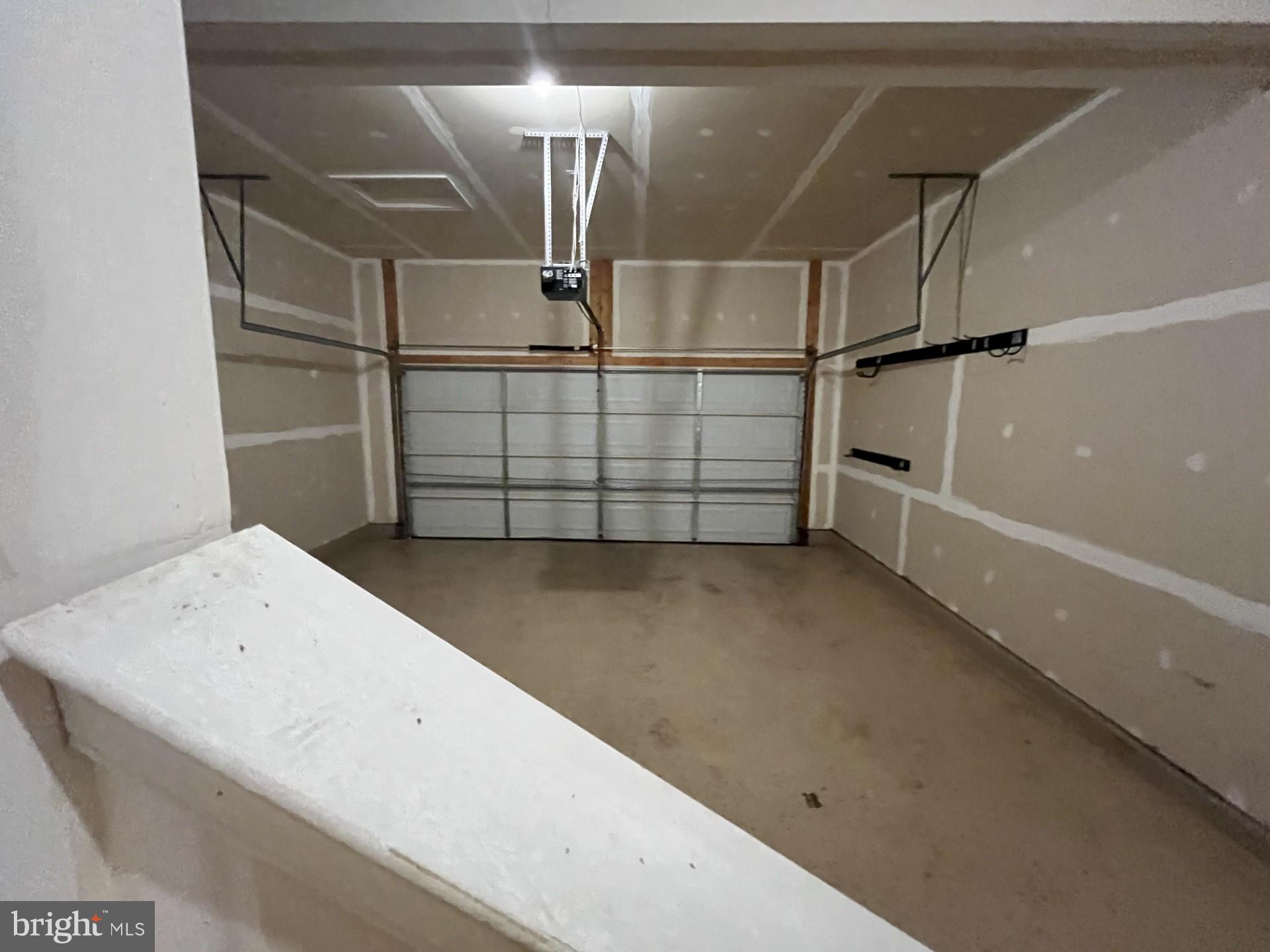 1002 SAVOY PLACE