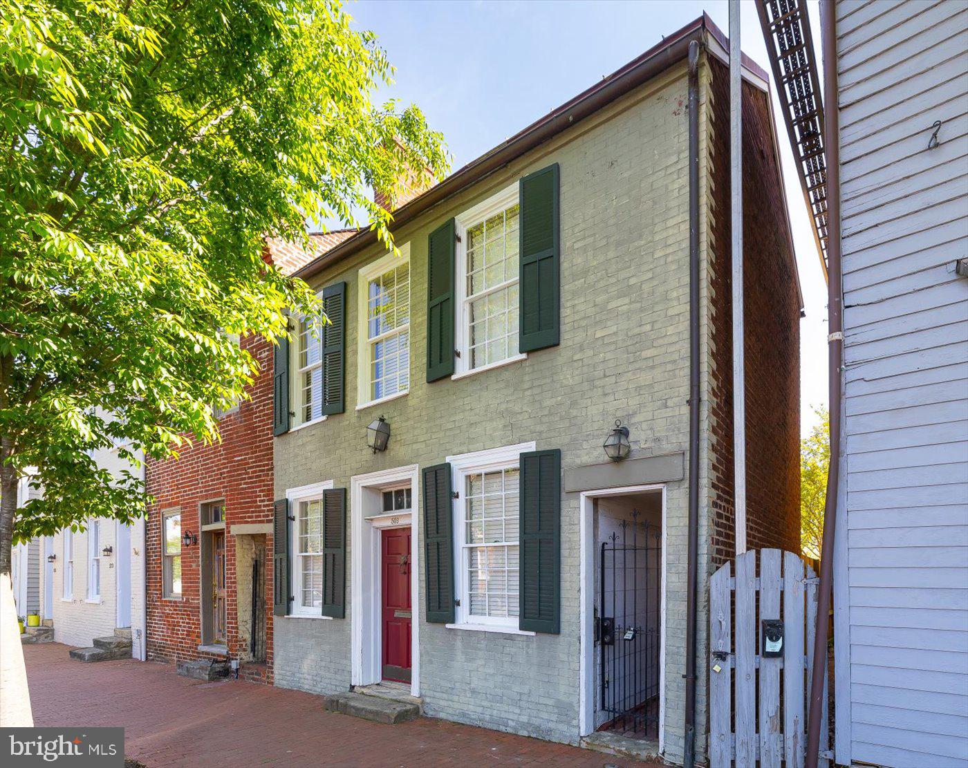 509 CAROLINE STREET