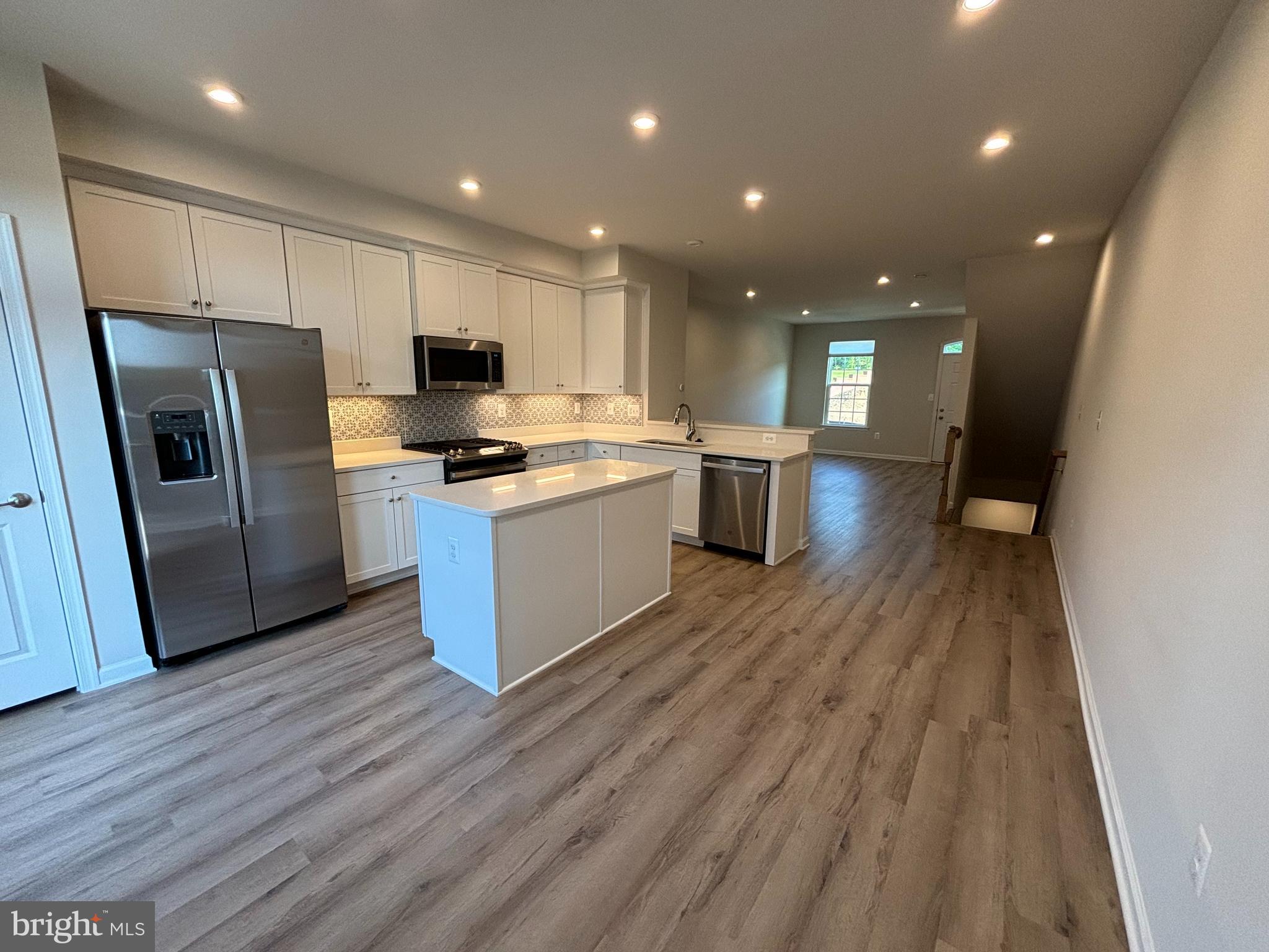 1019 RAMPART DRIVE